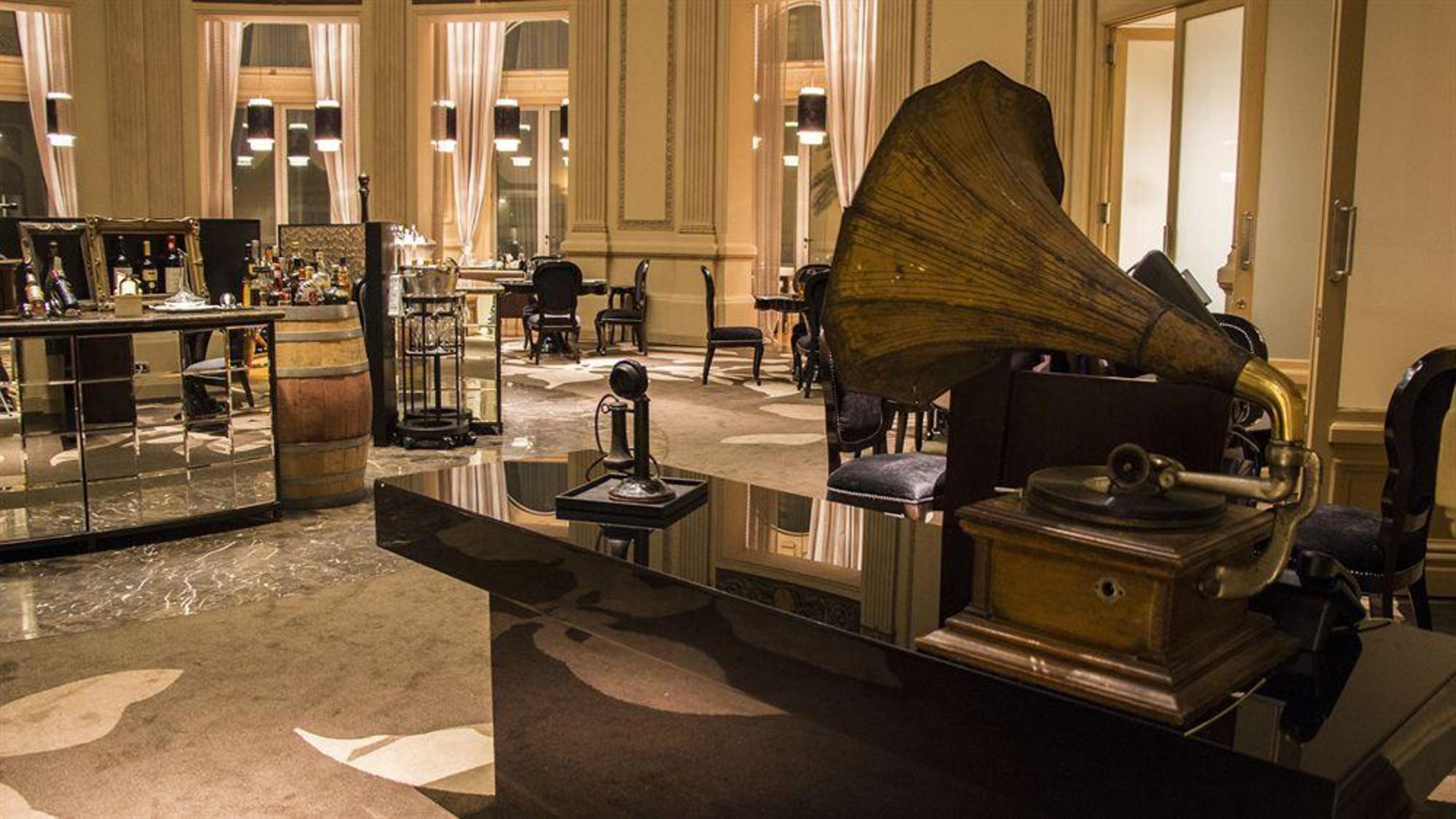 Sofitel Montevideo Casino Carrasco & Spa Екстер'єр фото The piano in the lobby of the Mandarin Oriental, Paris