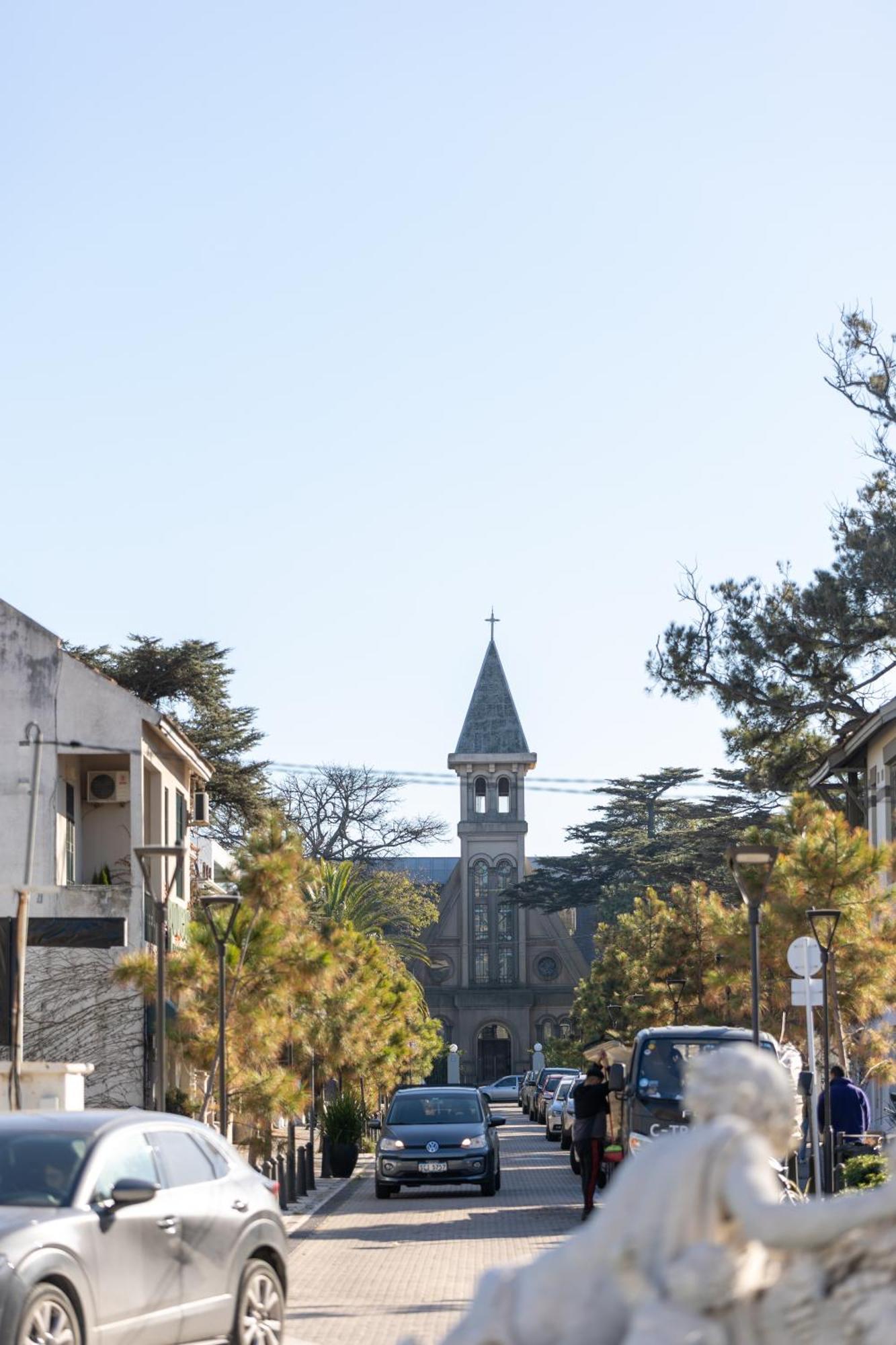 Sofitel Montevideo Casino Carrasco & Spa Екстер'єр фото The bell tower of the church